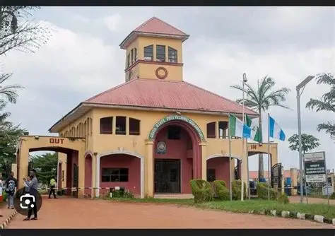 OGWUASHI POLY